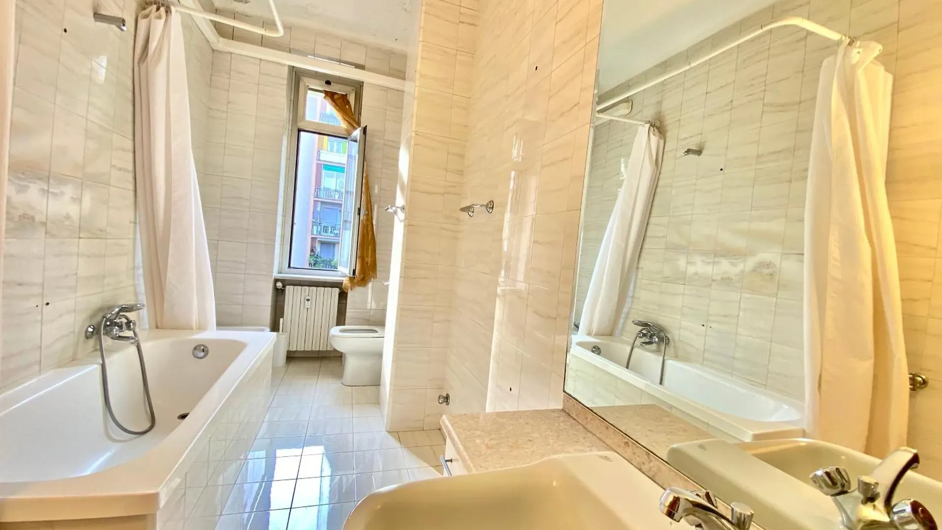 Washington Home 1 Милан 0*,  Италия